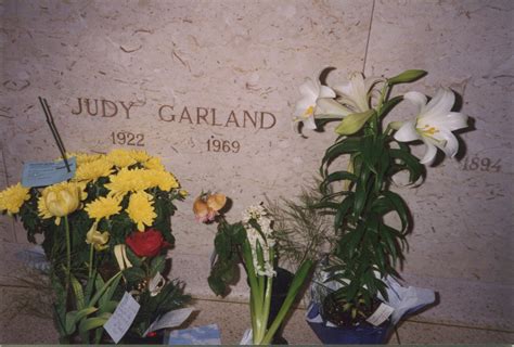 judy garland original grave